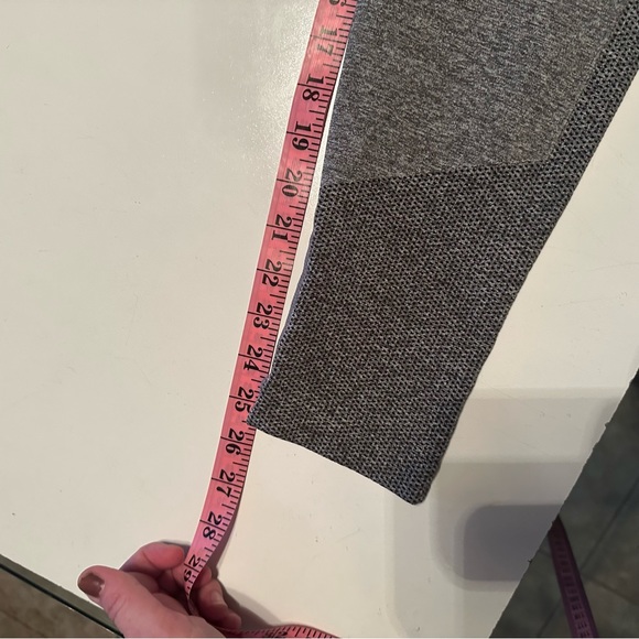 FEM Lot Of Two  Purple Fiorela Curve & Grey Sujey Scrunchy Booty Leggings NWT XL - Picture 12 of 16